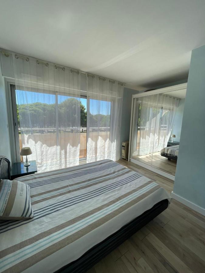 APPARTEMENT VUE MER Port Camargue 4 couchages résidence Le Flamant Le Grau-du-Roi Esterno foto